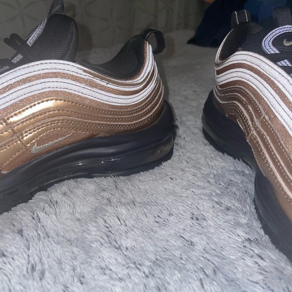 Nike Womens Airmax 97- Metallic Bronze and Black (CT1176-900) - Picture 5 of 8